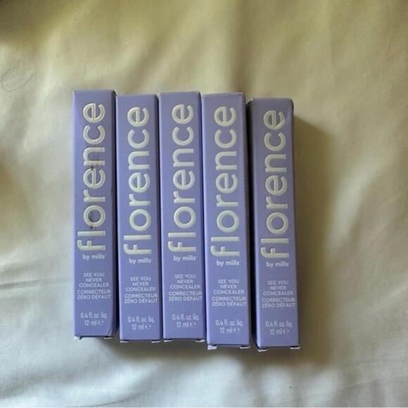 Florence See You Never Concealer - Picture 1 of 3